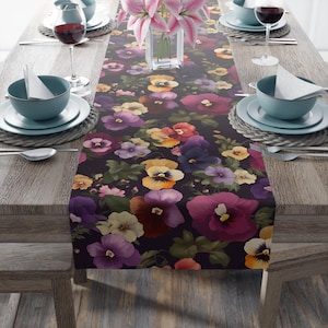 Table Runner - Elegant Floral Aesthetic , Perfect for Weddings, Home Decor, Parties, Kitchen Decor, Dining Table Accessory