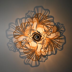 Schattenlampe im Ginkgo Design, Wandlampe, Wandleuchte, Deckenleuchte, Holzlampe, Schattenwerfer, Ginkgo Blatt Lampe