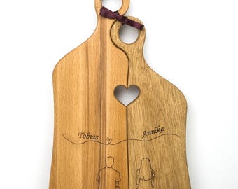 Schneidebrett Herzbrett personalisiert aus Eiche und Kernbuche Hochzeitsgeschenk Weihnachtsgeschenk Paargeschenk