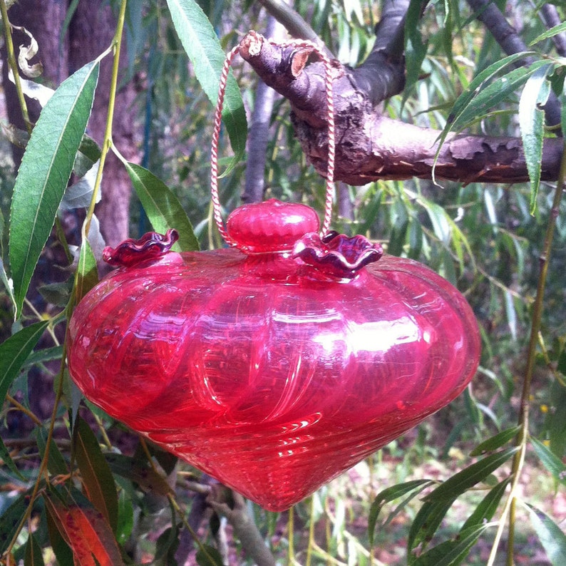 Red Swirl Hummingbird Feeder Etsy