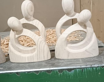 Handmade Wooden Abstract Hugging Family Sculpture – Minimalist Parent Child Figurine – Natural Wood Art Home Decor
