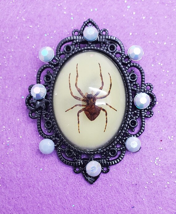 White Pink Spider Brooch Halloween Jewelry Embroidered Brooch