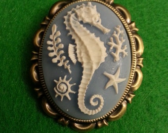 Seahorse, blue, blue seahorse, seahorse brooch, Cameo, seahorse cameo, brooch, tiki, mermaid, retro, pin up, READY TO SHIP