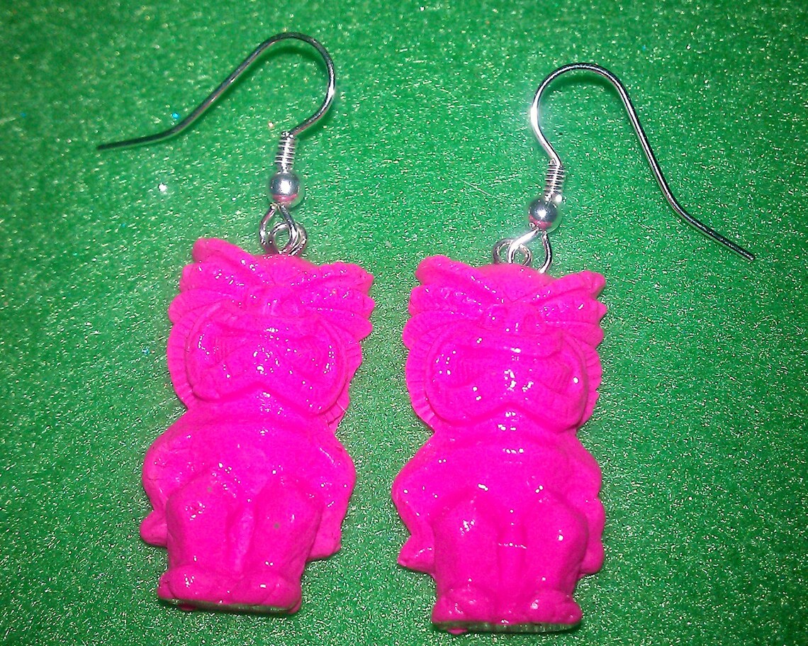 Humongous Tiki Flower Earrings (Black)