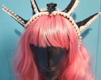 Crow skull, skull,  skull horns, pearl horns