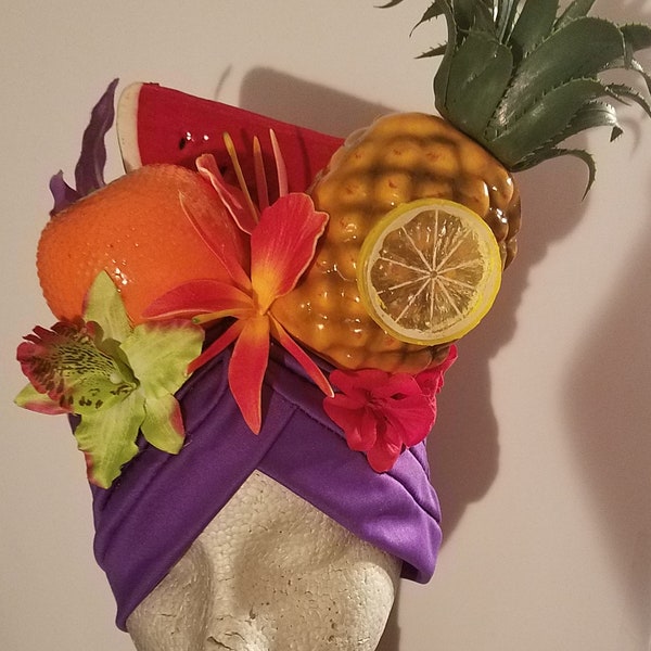 Carmen mirands, Turban, Turban de fruits, Faux fruits, Turban de faux fruits, Ananas, Oasis Tiki, Halloween, Déguisement d'Halloween