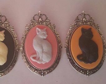 Cat necklace, Cat, Cat brooch, Cat jewelry, Catcon, Crazy cat lady, Cats, Kitty, Kitty jewelry, Kitty brooch, MsFormaldehyde