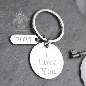 Coin Customized Keychain, Engraved Text Keychain, Silver Keychain, Birthday Gifts, Minimalist Keychain, Christmas Gifts, Gift for Girlfriend