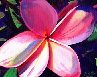 Puede incluir: Una pintura de dos flores de plumeria rosadas y blancas con hojas verdes sobre un fondo azul oscuro.
