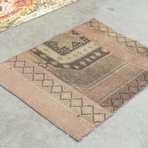2x2 Turkish Rug,Handmade Square Rug,Small Oushak Rug,Vintage Small Rug,2x2 Small Rug,Turkish Bath Rug,2x2 Doormat Rug,Anatolia Small Rug,754