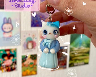 Hanbok Cat Keychain: Handmade Polymer Clay Charm - Korean Inspired