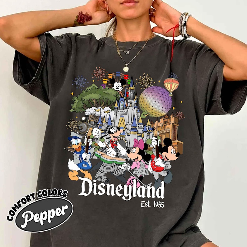 Disneyland Est 1955, Disney California, Retro Mickey Shirt, Mickey And Friends, Happiest Place Tee, Best Day Ever Shirt, Disney Castle Shirt, Disney Girls Trip, Disney Family Shirt, Disney Trip 2026, Comfort Colors Tee, Magic Kingdom Tee, Disney Kids Tee