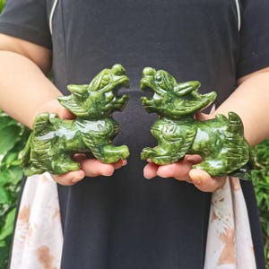 A Pair Feng Shui green jade Pixiu Long Statue, Chinese Feng Shui Lucky Loong, Foo Lion Dog Figurine for Luck Success, Zodiac Crystal Healing