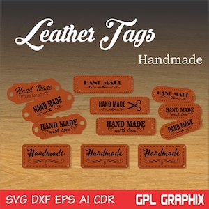 Puede incluir: Un conjunto de diez etiquetas de cuero marrón con varios diseños y textos, incluyendo "Hand Made" y "Handmade". Las etiquetas son perfectas para agregar un toque personal a las artesanías hechas a mano.