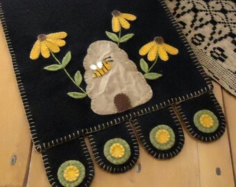 BEE SKEP and Black Eyed Susan's Penny Rug Applique Digital Pattern