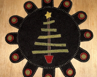 STICK CHRISTMAS TREE Aplique redondo Penny Rug Mat Patrón digital