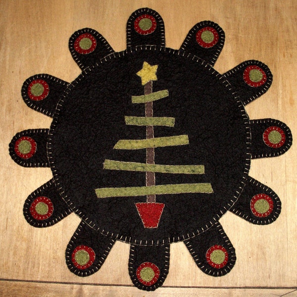 STICK CHRISTMAS TREE Applique Round Penny Rug Mat Digital Pattern