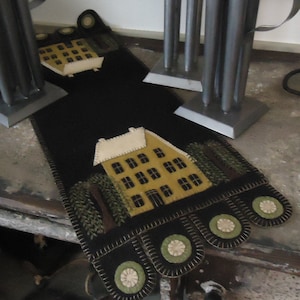 SALTBOX and WILLOW Penny Rug Applique E-Pattern