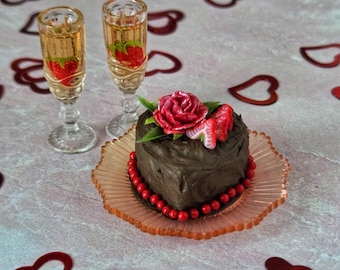 1:6 Scale Miniature Heart CAKE & CHAMPAGNE Flutes - Realistic OSS Miniatures for Fashion Dolls and Action Figures