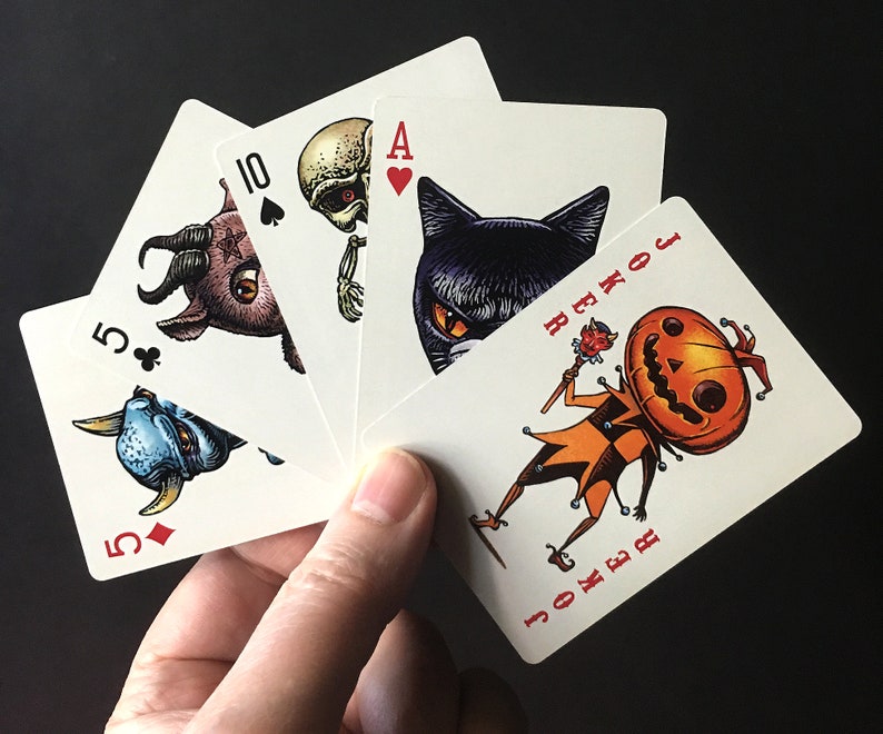 All Hallows' Eve Creepy Creatures Playing Card Deck image 7