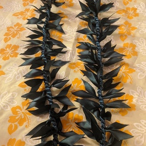 Ti Leaf Ribbon lei image 4