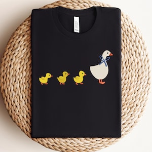 Embroidered Mama Duck and Baby Ducklings,Cute Duck,Mama Goose Shirt,Mom Gift,Mama Silly Goose Sweatshirt,Duck Family Shirt,Mother&#39;s Day Gift