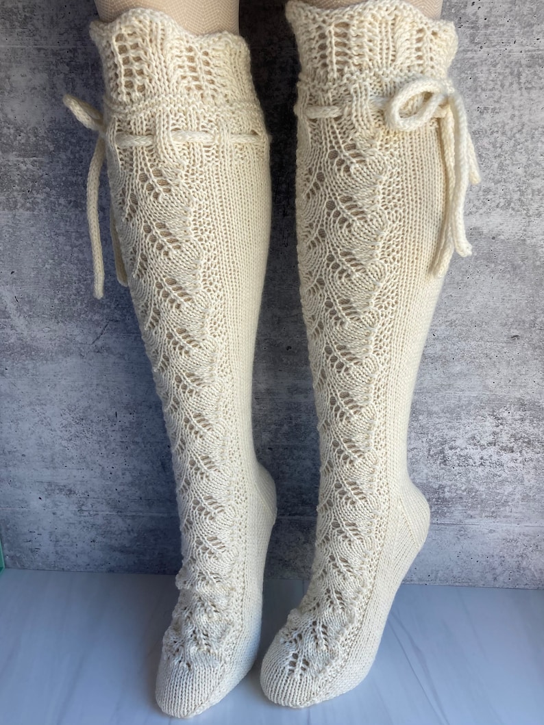 Knee High Socks Lace Panel Cream White Wedding Merino Wool with Ties Hand Knit Perfect Cream Lace afbeelding 3