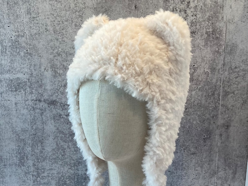 Hat with Ears White Polar Bear Animal hat with Ears Hand Knit White Faux Fur Hat with Ears White Fake Fur Hat with Ears 画像 1