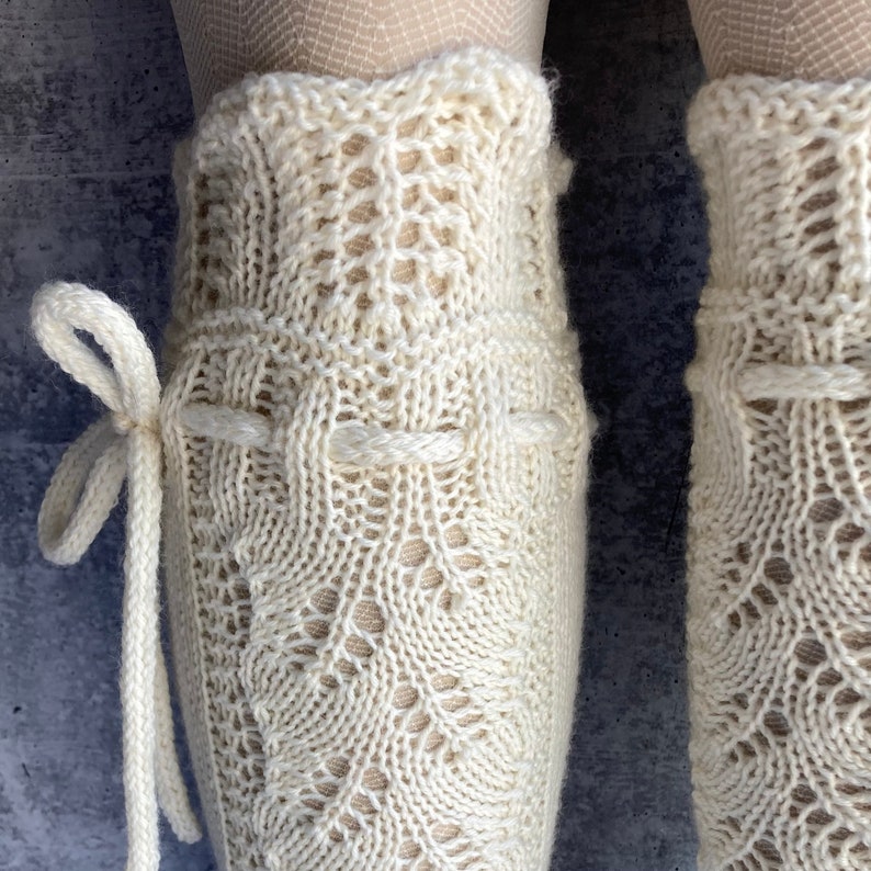 Knee High Socks Lace Panel Cream White Wedding Merino Wool with Ties Hand Knit Perfect Cream Lace zdjęcie 8