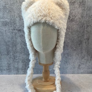 Hat with Ears White Polar Bear Animal hat with Ears Hand Knit White Faux Fur Hat with Ears White Fake Fur Hat with Ears 画像 3