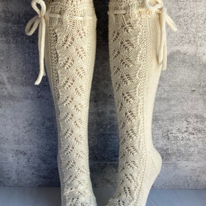 Knee High Socks Lace Panel Cream White Wedding Merino Wool with Ties Hand Knit Perfect Cream Lace zdjęcie 9