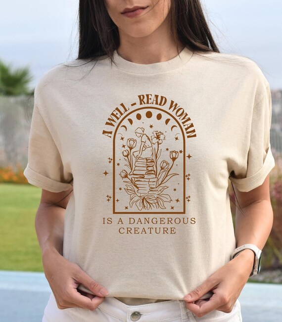Retro Book Lover Shirt, A Well Read Woman is A Dangerous Creature Shirt,  Teacher T-shirt, Library Shirt, Bookworm Shirt, Book Club Shirt - Etsy UK