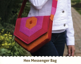 Betz White Hex Messenger Bag Purse Handbag Uncut Sewing Pattern 2012