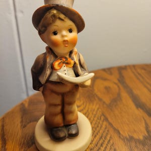 Vintage Hummel 131 Street Singer TMK 3