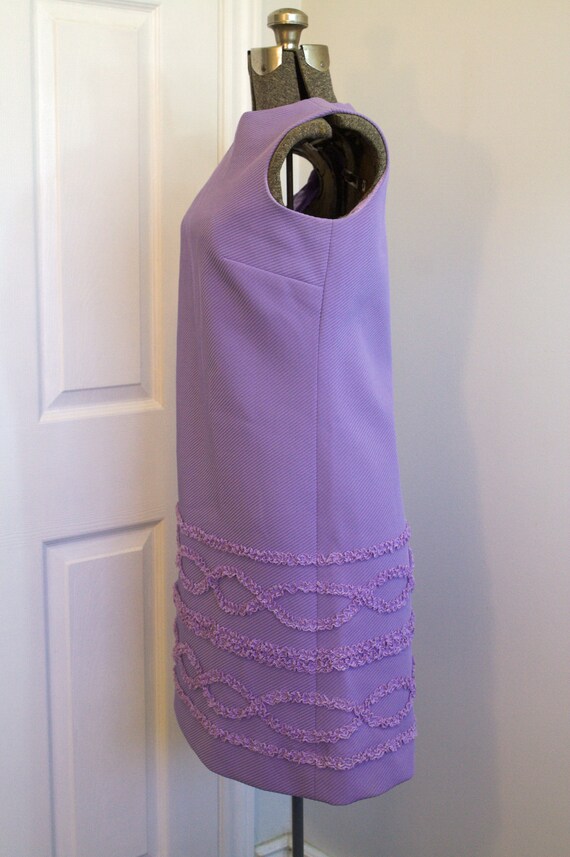 1960s lavender and lace shift dress by Charm Fash… - image 3