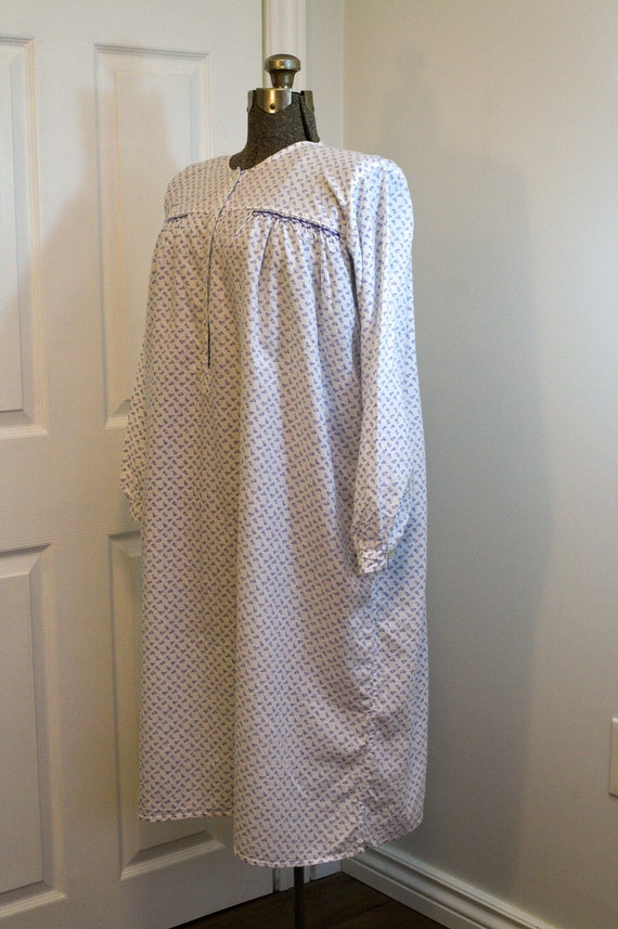 1930s or 1940s handmade long sleeve blue & white … - image 5