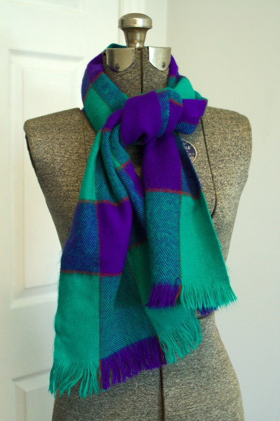 Vintage bright green and royal purple cashmere pla