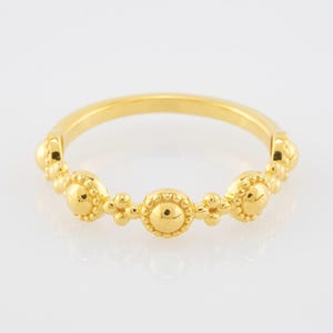 Anel de contas de ouro maciço com design boho vintage, aliança de ouro delicada feita à mão, joia minimalista e elegante para presente para ela