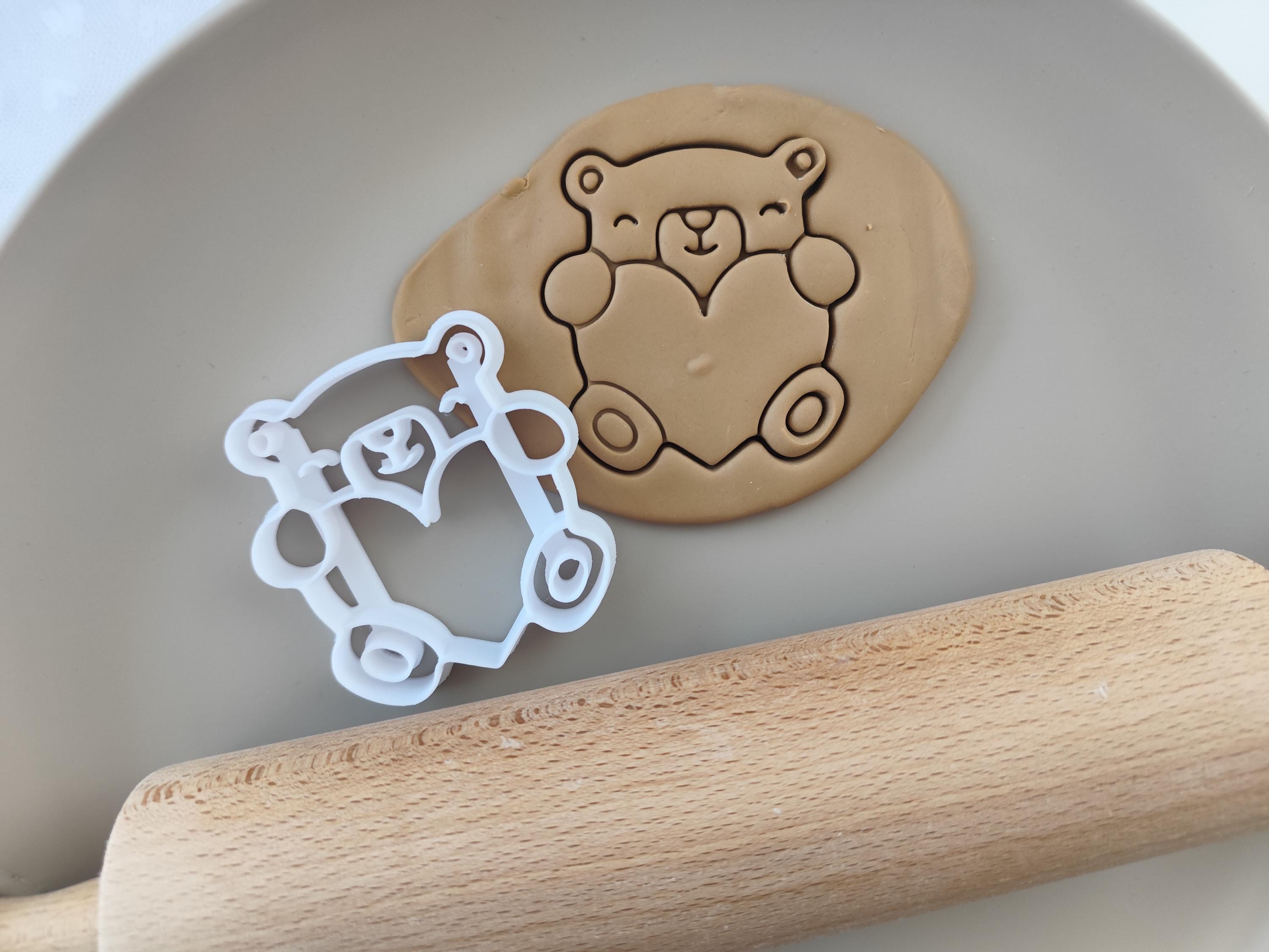Bear with Heart Cookie Cutter: Valentine Baking Tool (PLA)