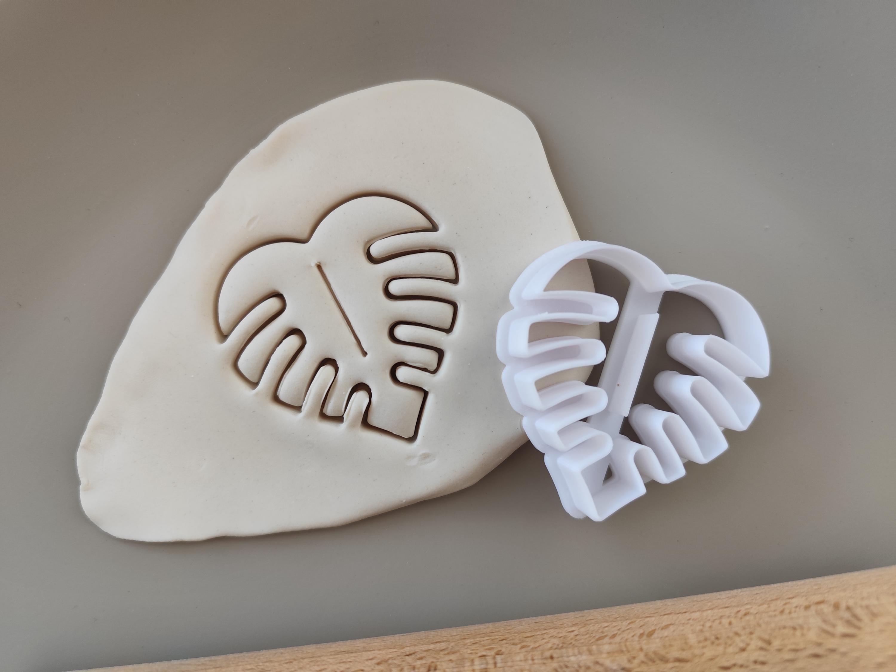 Monstera Leaf Cookie Cutter: Tropical Baking & Clay Craft Mold