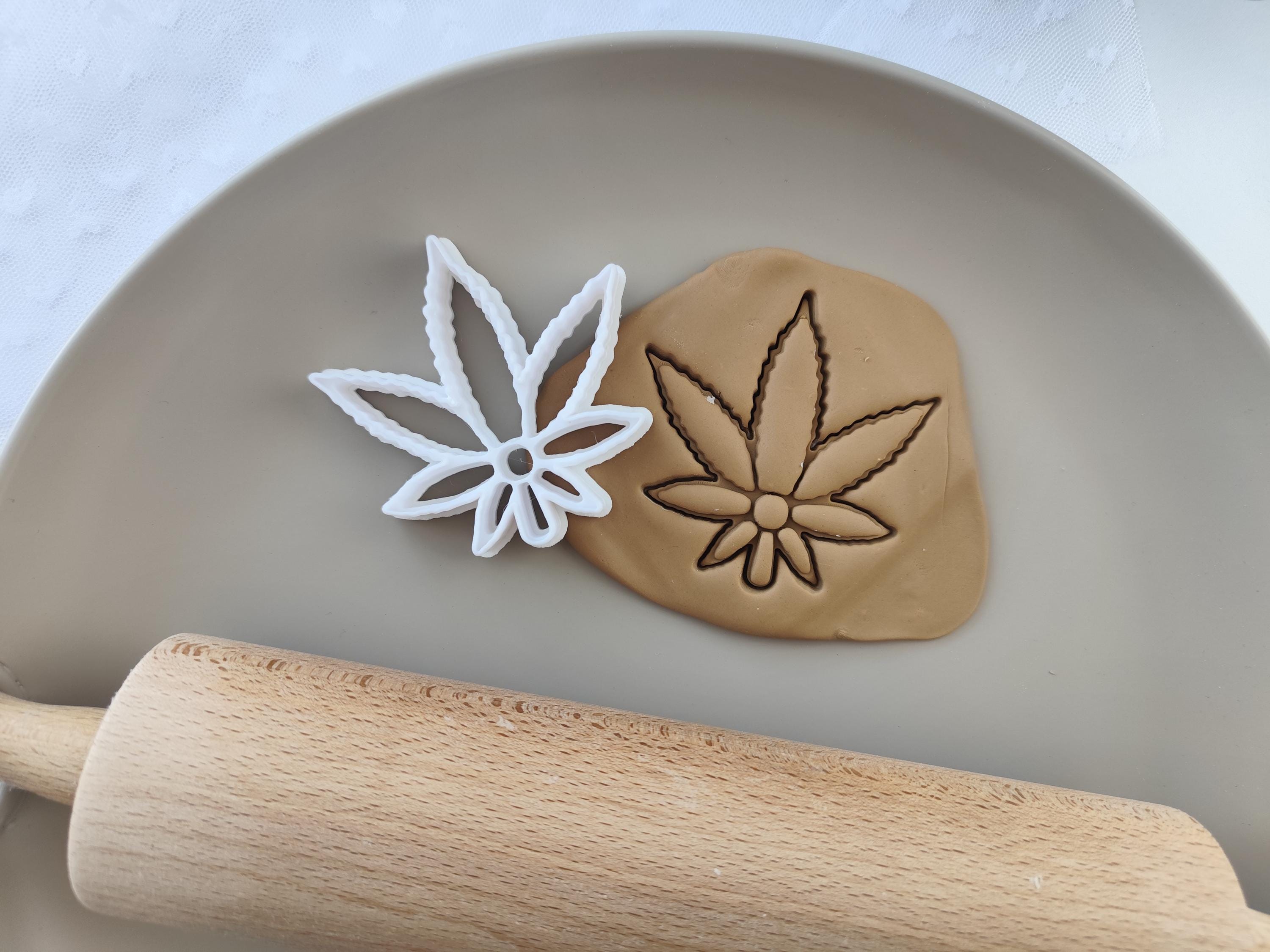 Cannabis Leaf Cookie Cutter - PLA Baking & Clay Tool