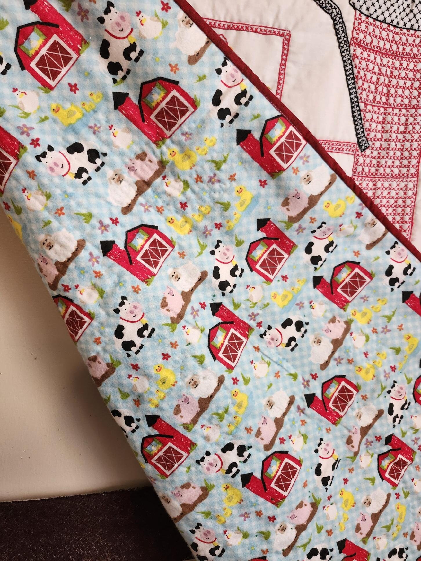 Barnyard Squad Quilted Blanket NCU0TH957