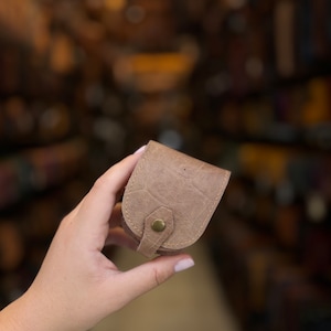 Monedero de cuero, Mini bolso de cuero, Cartera de cuero, Encanto de bolso, Cuero hecho a mano en Grecia, Bolso de cuero pequeño, Monedero, Cartera hecha a mano, Regalo