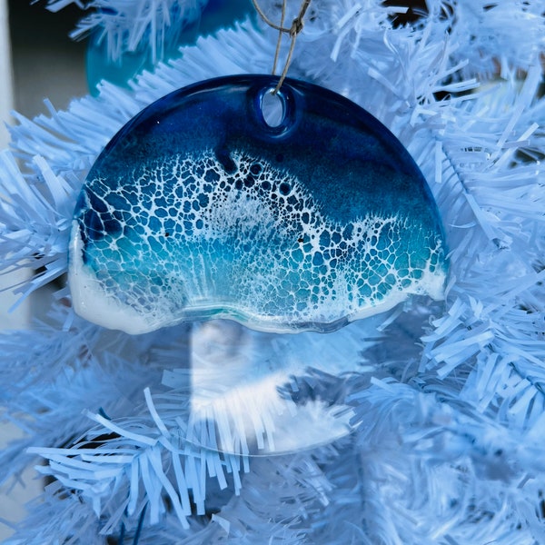 Elegant Resin Christmas ocean ornament. Personalization available. May use as a coaster after Christmas!