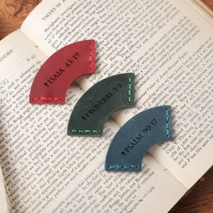 Leather Sector Page Corner Bookmark, Name Bookmark, Personalized Leather Bookmarks, Gifts for reader, Gift for Book Lover, Teacher Gift