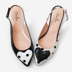 Zapatos planos de mujer de cuero hechos a mano: cómodos y elegantes, bailarinas de lunares blancos, lunares negros, elegantes e informales