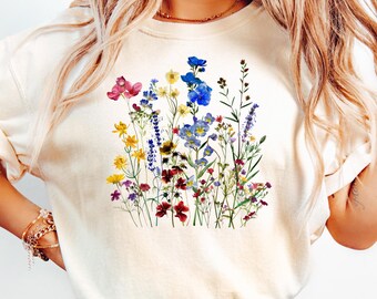 Boho Cottagecore Tshirt, Wildflowers T shirt, Pressed Flowers Shirt, Botanical Floral Tee, Gift for Gardener, Floral