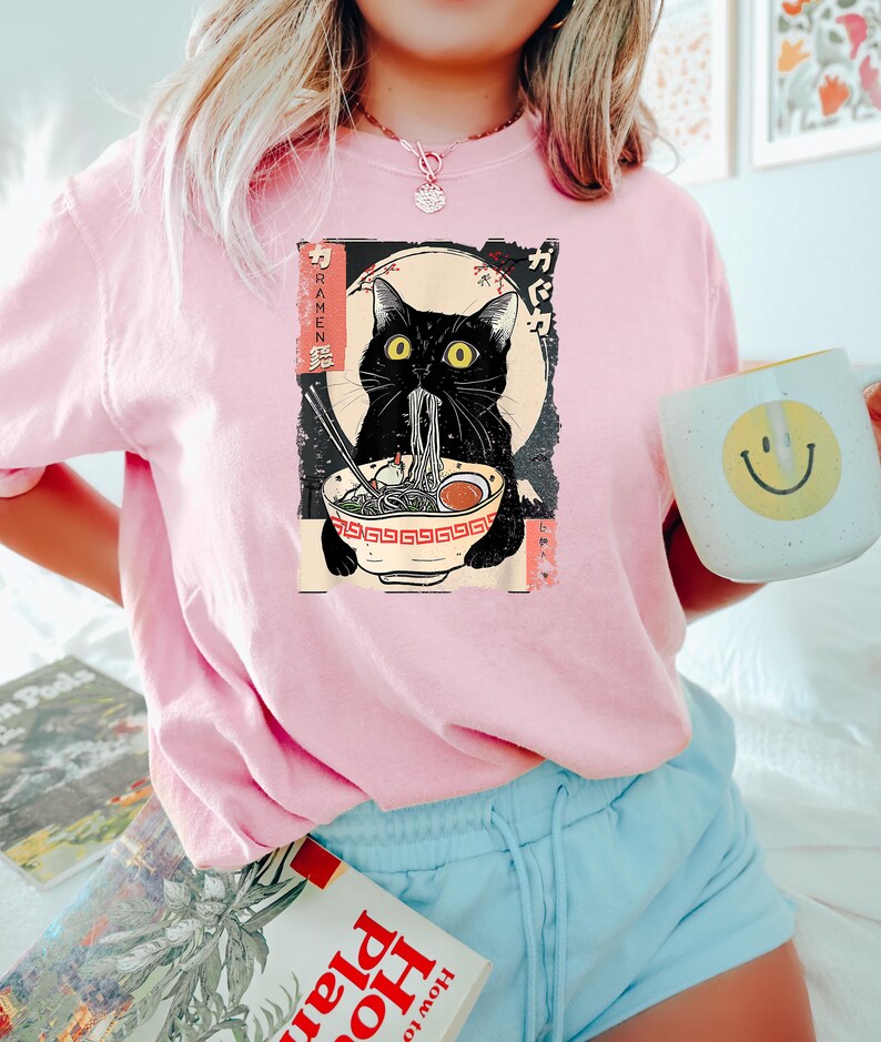 Ramen Cat Shirt, Cute Noodle Cat Sweatshirt, Kawaii Japanese Anime Cat Shirt, Anime Cat T-Shirt, Japanese Tee, Ramen Lover, Cat Lover Gift bild 6
