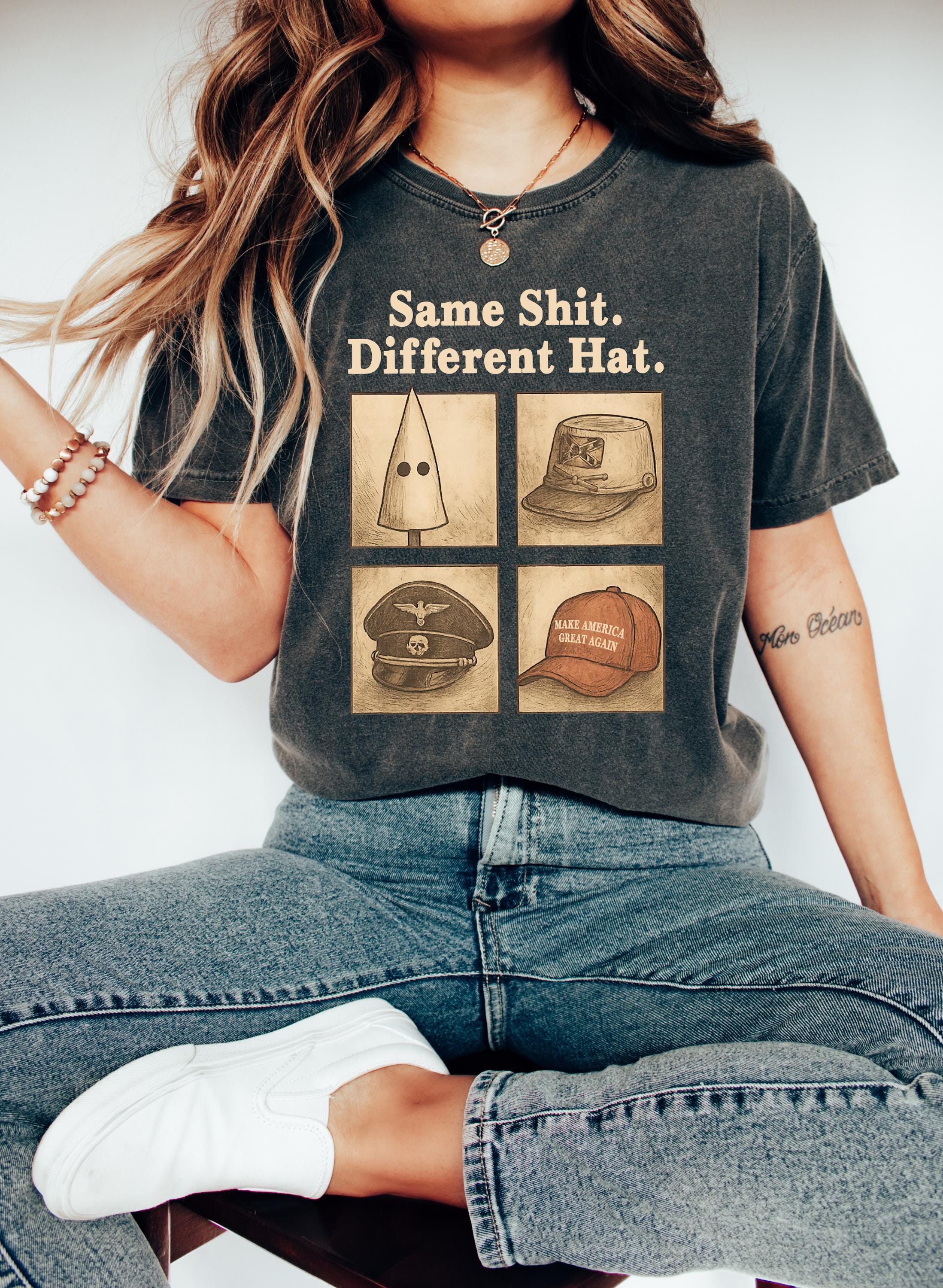 T-shirt Humour "Same Shit Different Hat" - Coupe Classique, Manche Raglan - Homme/Femme