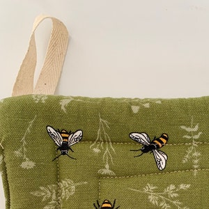 Green Potholder with Honeybees, pretty trivet, bee lover gift image 1